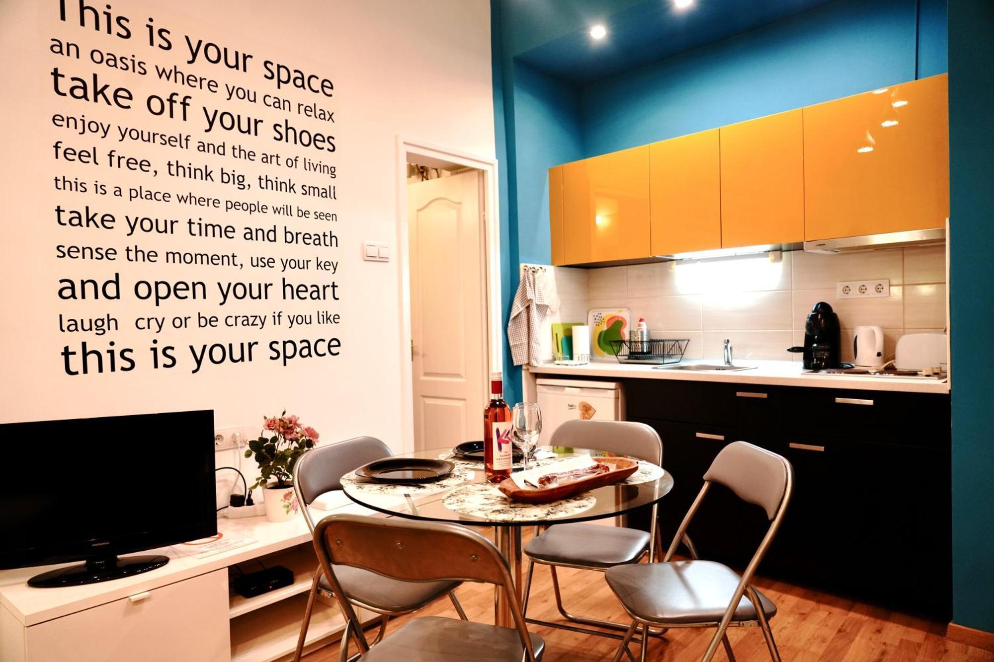 Blue Home In The Heart Of Βουδαπέστη Εξωτερικό φωτογραφία